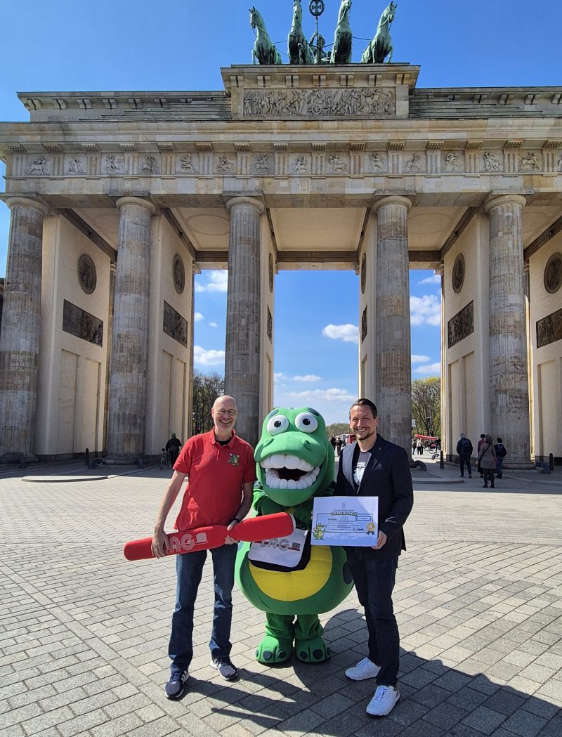 Spende für die Prävention - FVDZ unterstützt zahnmedizinische Gruppenprophylaxe in Berlin